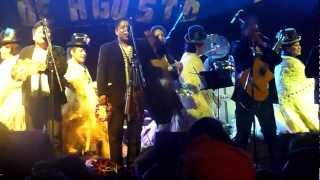 Video thumbnail of "Grupo Ozono de Bolivia = Soy Fanatico (Buenos Aires 2012)"