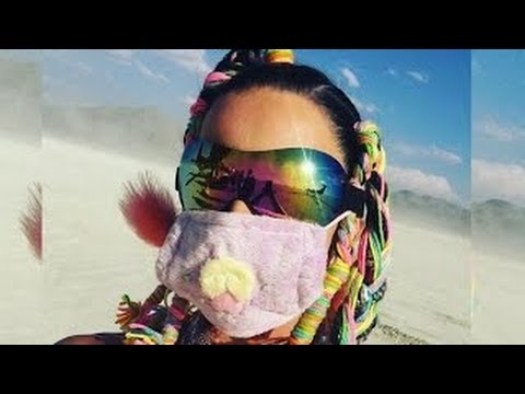 Katy Perry, Paris Hilton, Cara Delevingne and More Celebs at Burning Man
