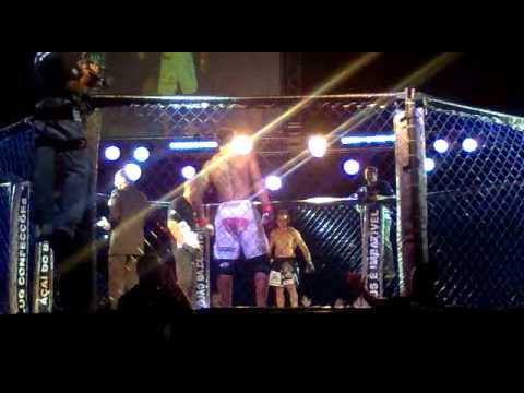 GLADIATOR FIGHT - 2011 - LUTA ENTRE JEAN SILVA X M...