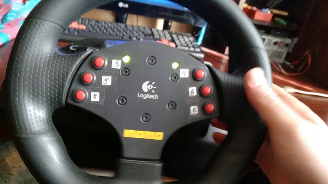 Руль мом рейсинг. Logitech Momo Racing 900. Руль Logitech Momo Racing. Logitech Momo Racing 900 градусов. Momo Racing 360.