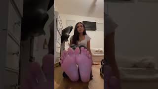 Famous Archived FOOTage: Unknown Latina Soles Tease  Wealth