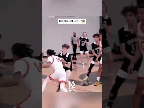 What in the AAU just happened? 😭😱 #basketball #funny #viral #fypシ