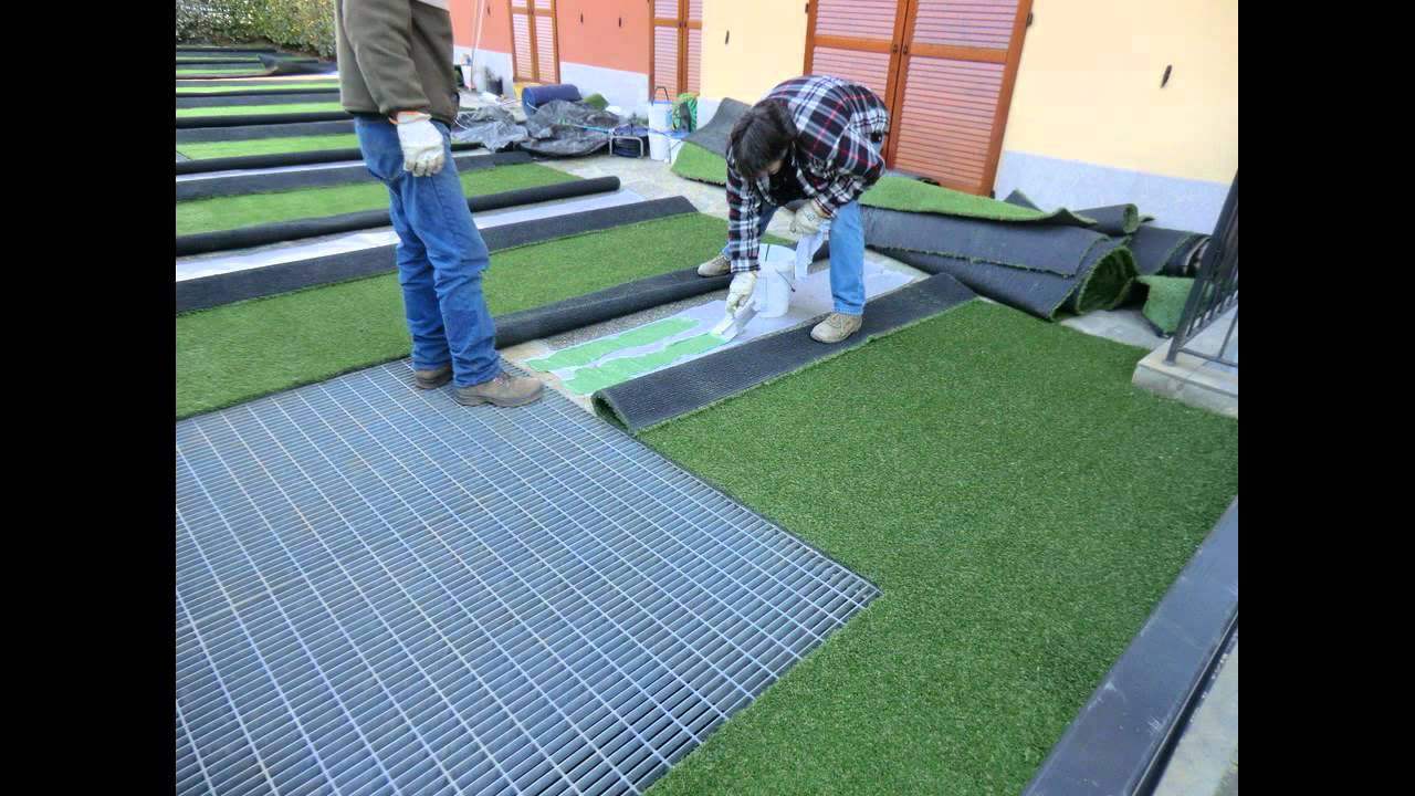 Come posare erba sintetica finta e prato artificiale: facile e ... Posa erba sintetica su terrazzo