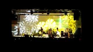 Nhatty Man live  @ Laphto Mall  on  the debut album "Man"  concert