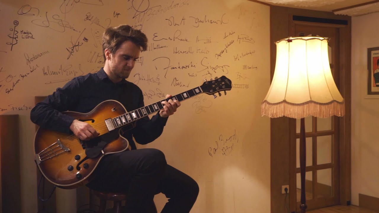 Bloom (Paul Peuker feat. Leon Griese, Lukas Growe)