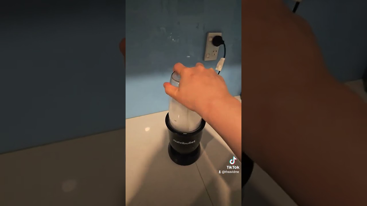 Cleaning hack for blender jar 