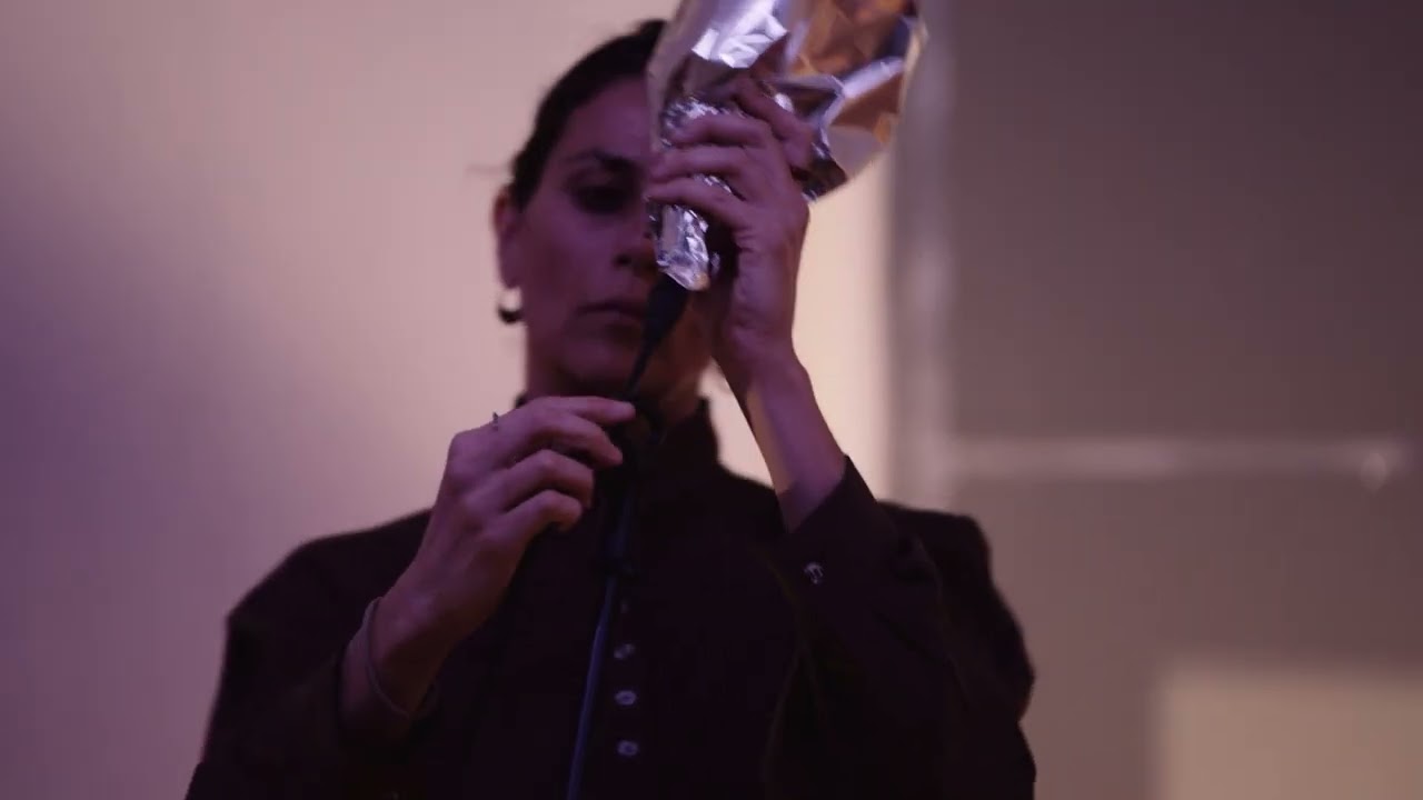 Η πιο δυνατή ~ μια περφόρμανς ~