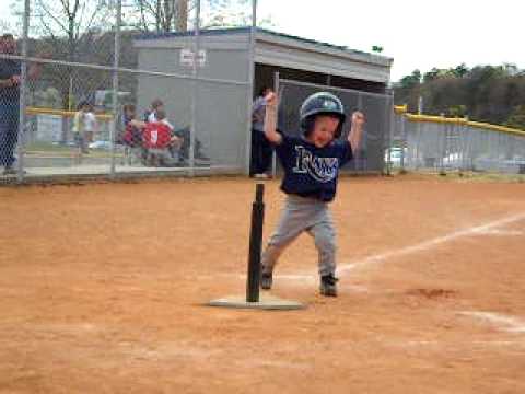 Funny kids 3 year ol