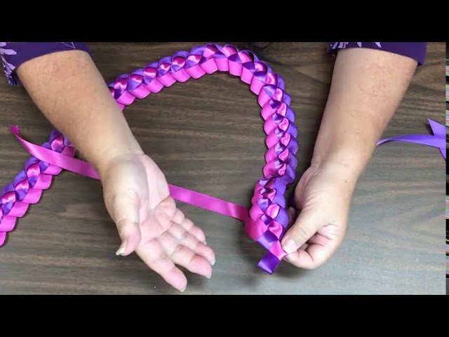 how to make graduation lei 1 1 2 inch ribbon｜TikTok Search