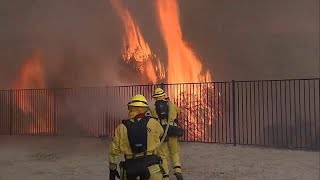 Hundreds of firefighters are battling what's been dubbed a "holy fire"
in california that threatens to engulf the city lake elsinore… read
more : http://w...