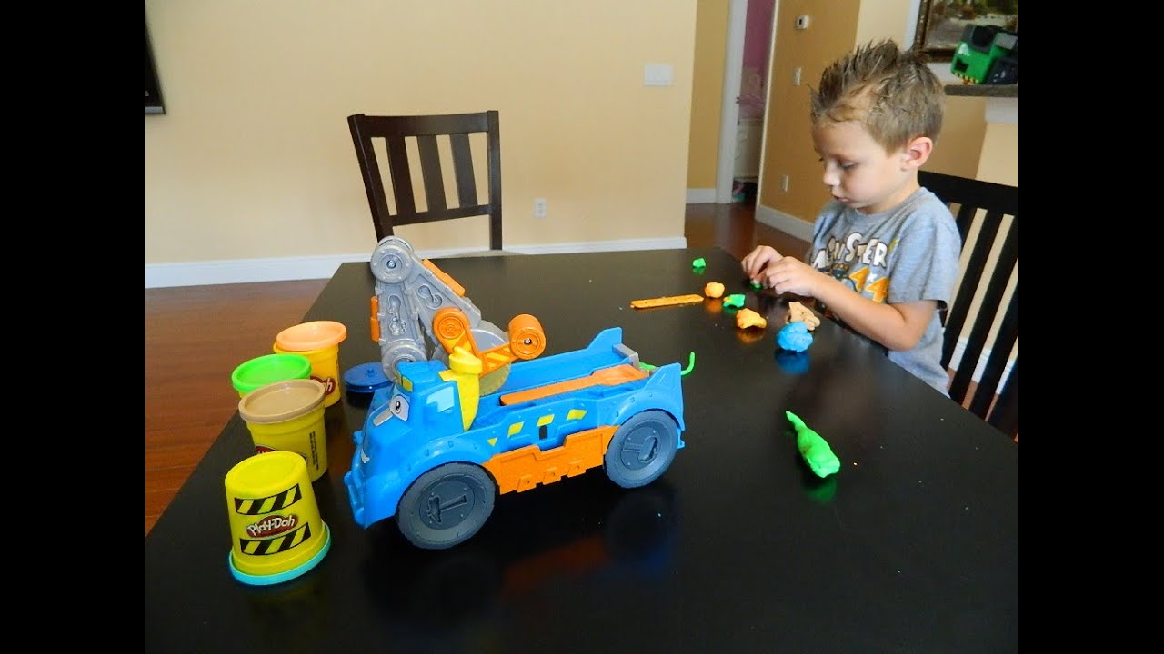 Play-Doh Diggin' Rigs Buzzsaw Play Doh Toy Truck - YouTube