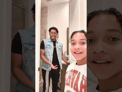 Cover MY BABY SISTER DESTROYED ME AT YEAH YEAH SINGING CHALLENGE 😤😱 #shorts