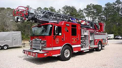 Truck Walk-Around: St. Tammany Parish Fire District #4's Pierce Ascendant 107' Aerial