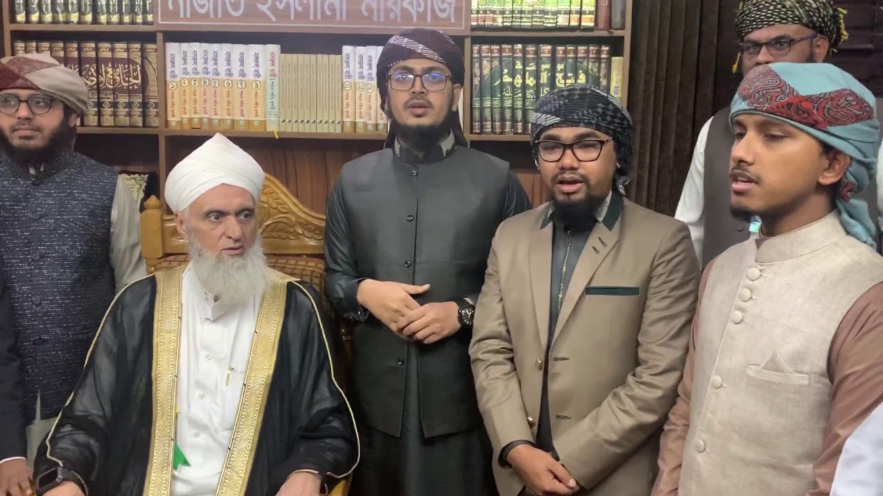 মসজিদুল আকসার ইমাম গেয়ে উঠলেন কলরব শিল্পীদের সাথে