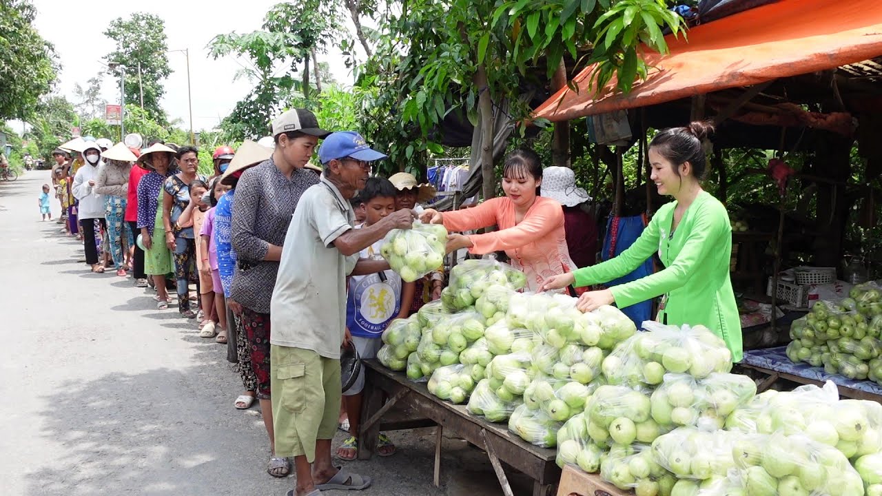 Ông Bà Năm Vui Mừng khi được Anh Quang Giải Cứu 520 Kí Ổi Tặng Bà Con Khmer | HQ #1567