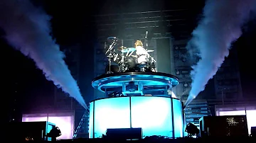 Jen Ledger drum solo