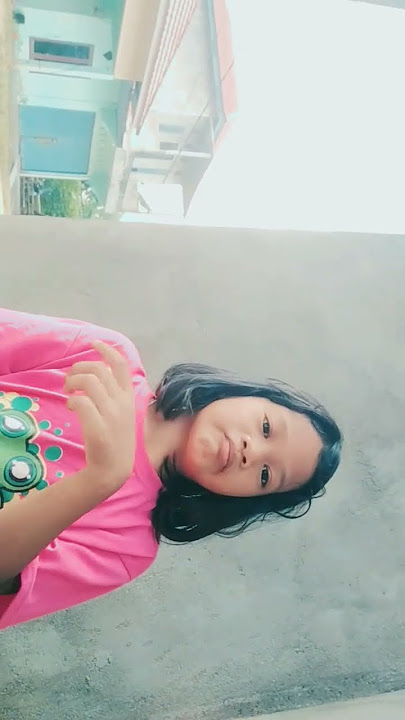 halo gays boleh minta sub dan like dong aku baru main youtube