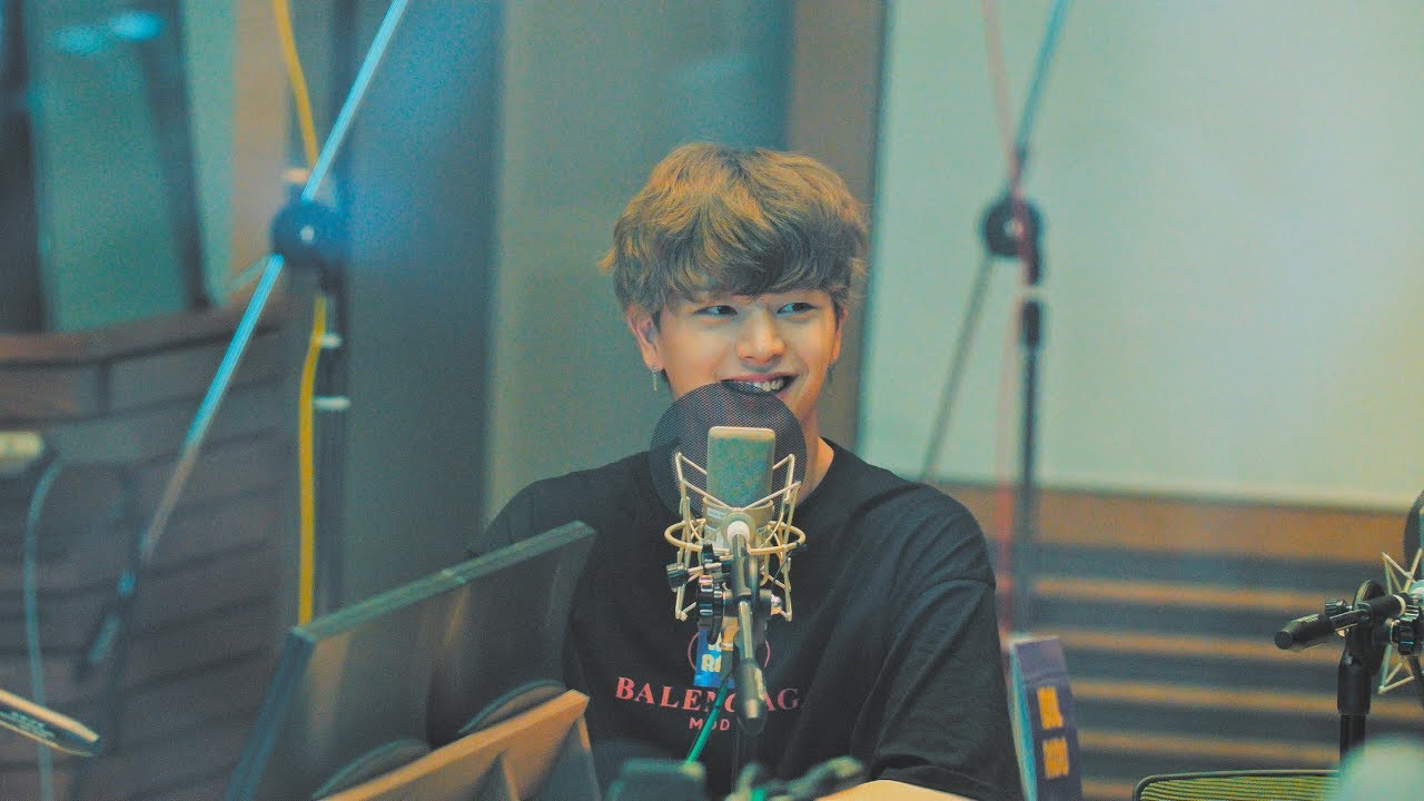 아이돌 라디오 육성재(Yook SungJae) BTOB(비투비) @180707 아이돌 라디오 [4k Fancam/직캠