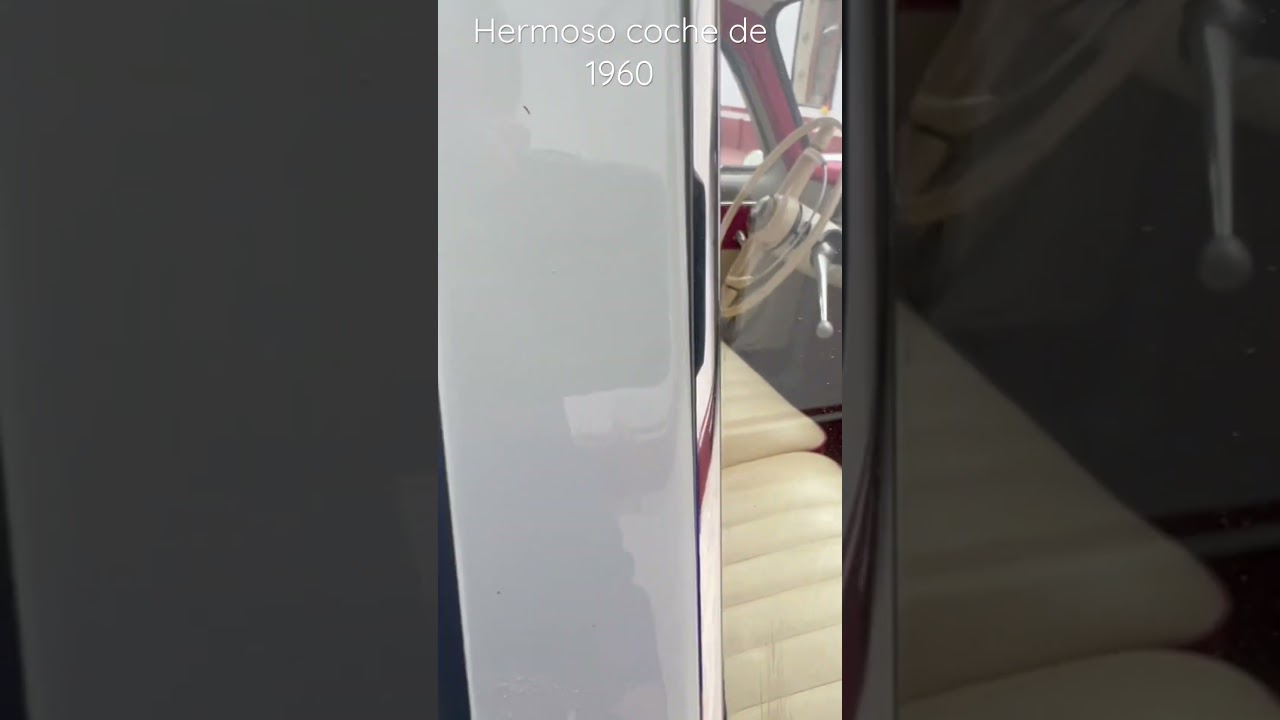 Hermoso coche de 1960