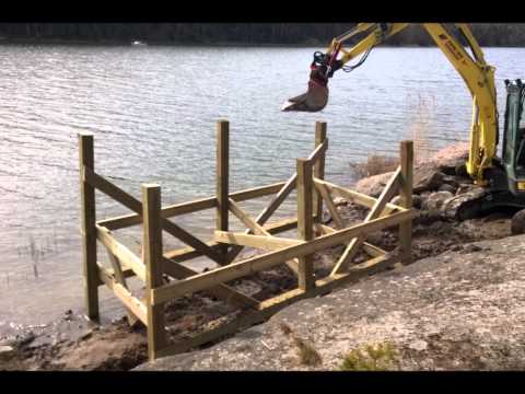 Video: Kuinka kiinnität 4x4-pylvään betonilaituriin?