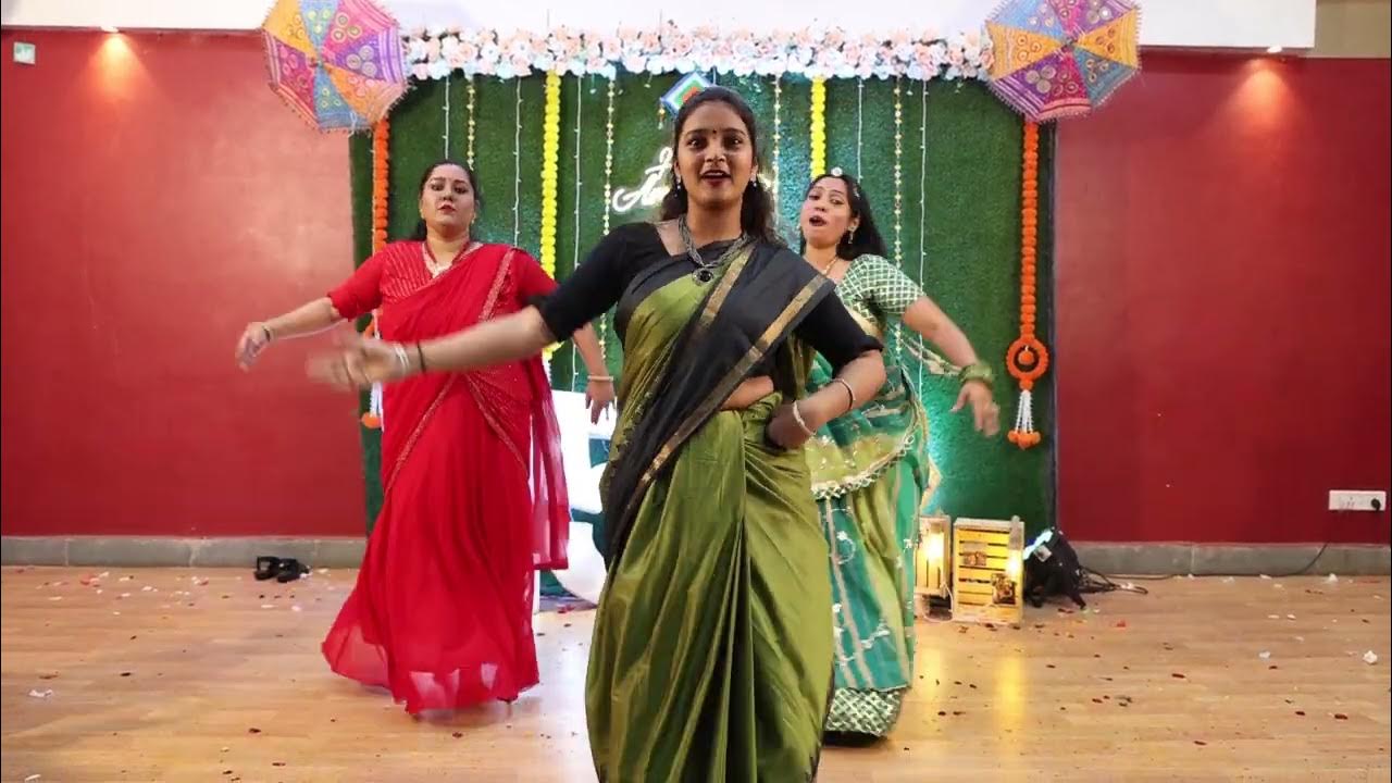 Zumka Bareli Wala I Makhana Dance Performance By Three Gorgeous Girls zumka-bareli-wala-i-makhana-dance-performance-by-three-gorgeous-girls