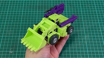 Transformers Studio Series Voyager Class The Movie 86 Scrapper (Loader Vehicle mode to Robot mode)