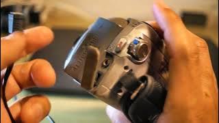 How to charge JVC Everio batteries via camera or charger