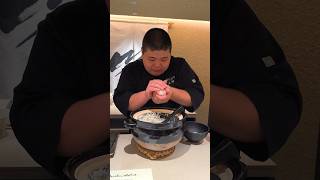 世界一おいしいおにぎりを握る料理人おにぎり太郎さん🍙こだわりの釜で炊いた熱々のお米を素手で握ってくれる！ #東京グルメ