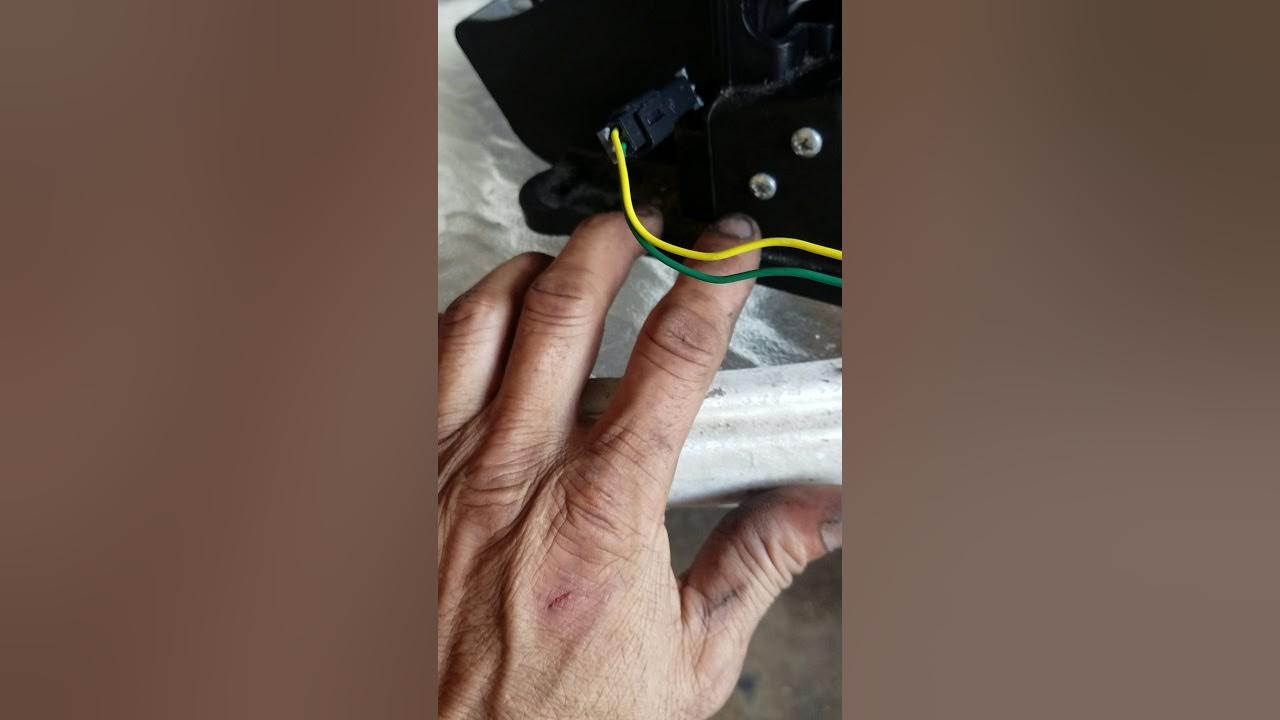 2008 Chevrolet HHR key stuck in ignition fix - YouTube