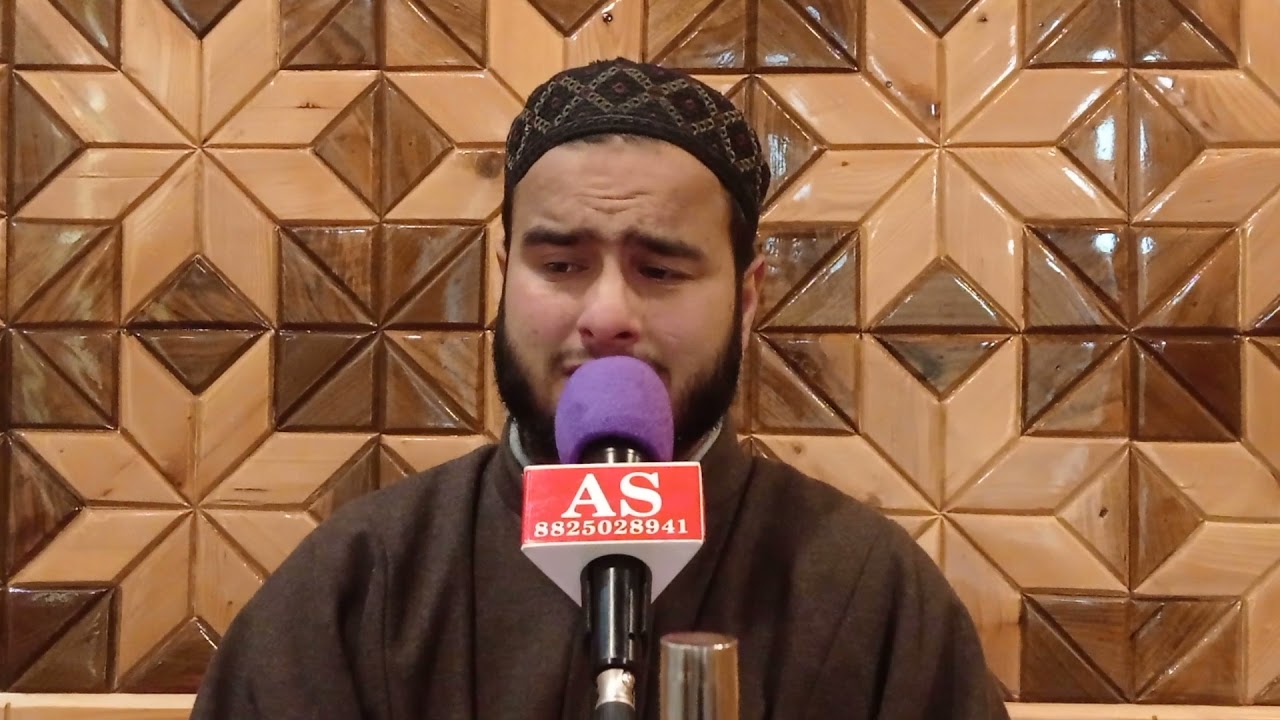 Heat touching Naat e Shareef.                      Qahrs bana cha yare By Moulana Shabir Sahb