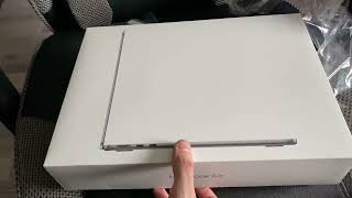 Распаковка APPLE MacBook Air 2022 года, на M2.