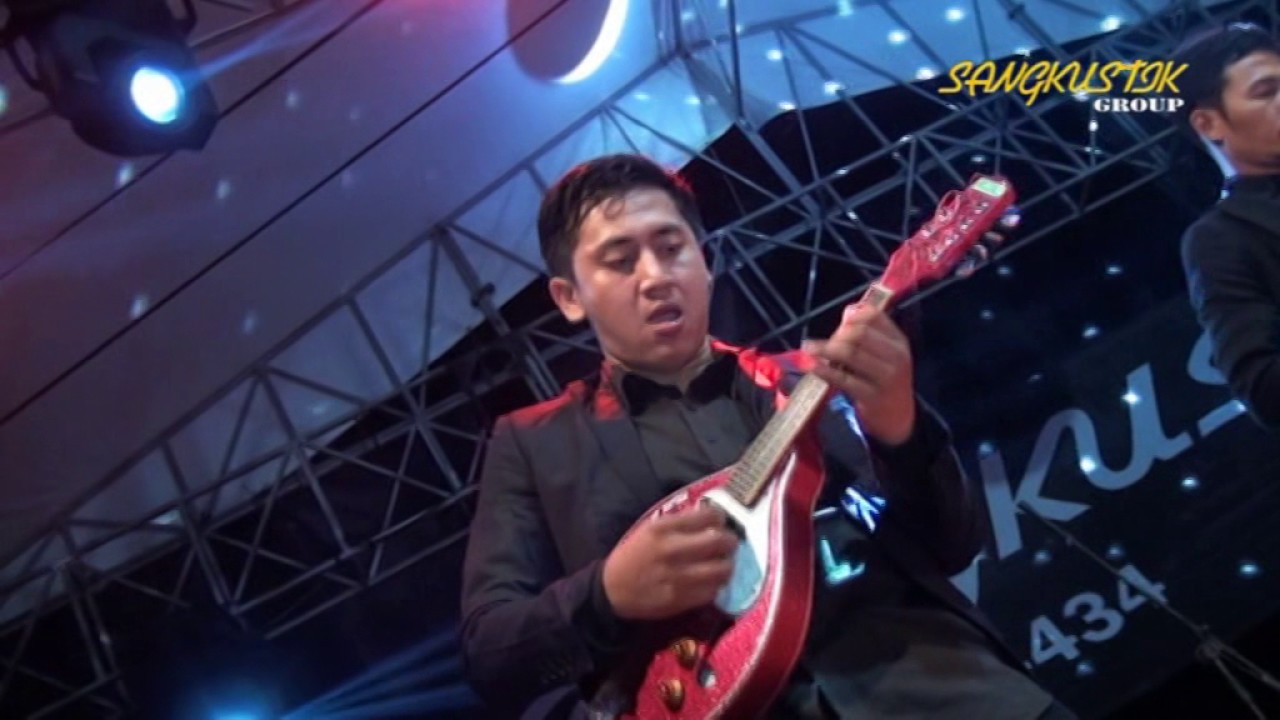 GOYANG SENGGOL BALANCE-SANGKUSTIK GROUP - YouTube