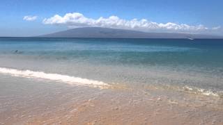 Пейзаж пляжа Каанапали на острове Мауи (Гавайи)