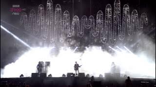 Arctic Monkeys - I wanna be yours Live Reading & Leeds Festival 2014 HD