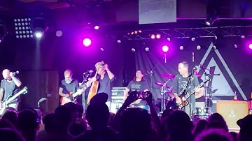 The T o a d i es- I B u r n-At the Diamond Ballroom Okc 5 31 2024. Video by Tom Hall