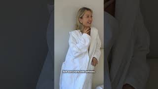 Crescentt Luxurious Turkish Cotton Bathrobe - Hooded Non-Pilling Luxury Robe