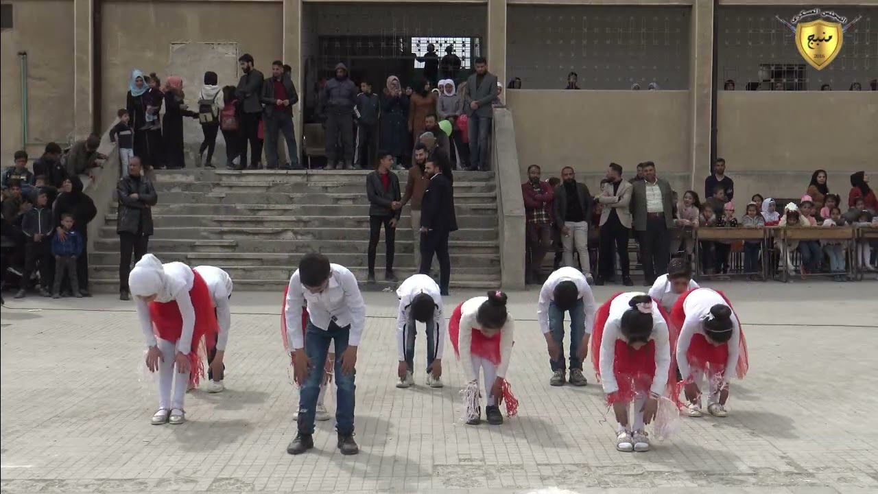 مقتطفات من الاحتفالية التي نظمتها لجنة الأنشطة المدرسية في مدرسة 