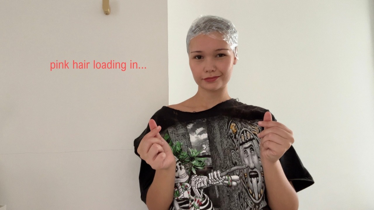 dying my hair from brown to pink at home!