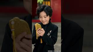 Everyone Mocked Single Mom,But In 3 Secs Her Genius Son Found Real Jade In 1000 Stones—Stunning CEO!