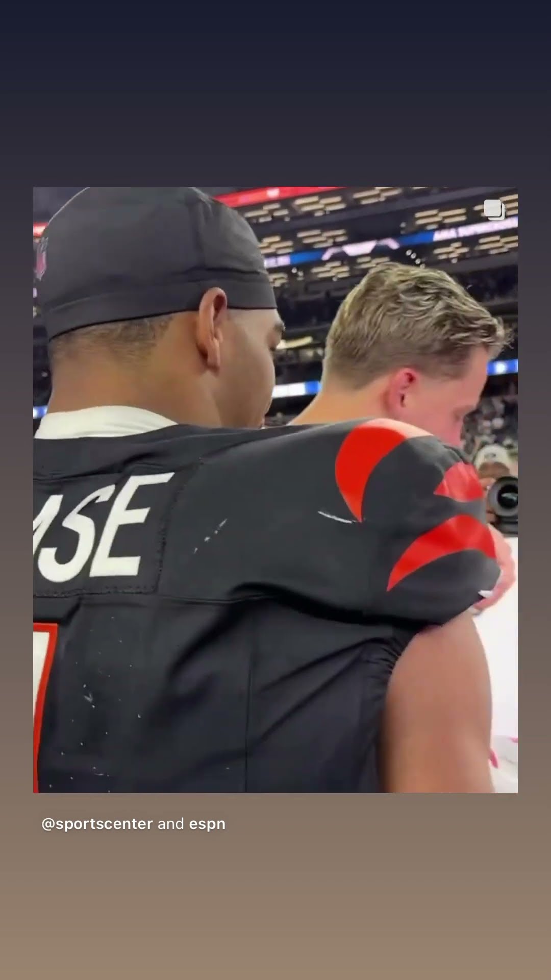 Give him one back ? #hoodnews #joeburrow #jamarrchase #bengals #donuts #omg