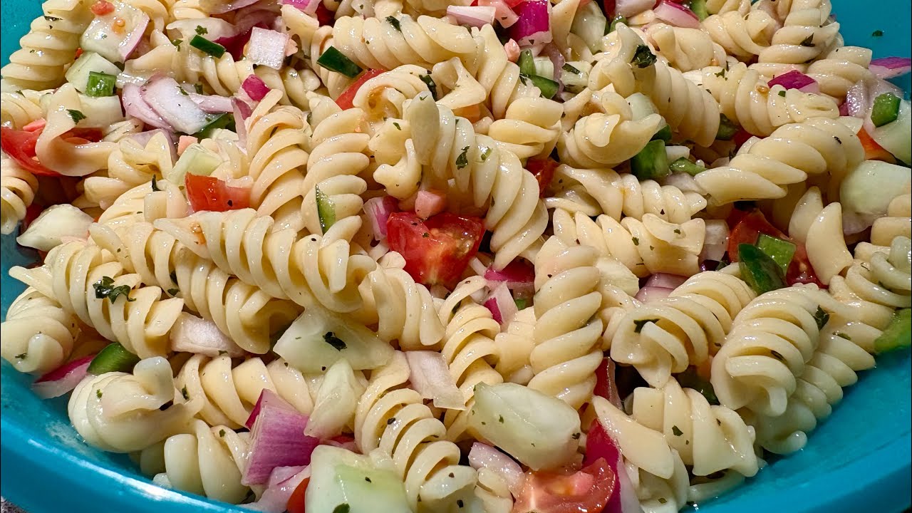 Perfect Pasta Salad! Where flavor, texture and color all meet! 