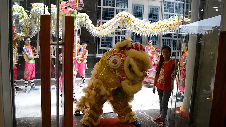 Pink Panther Lion Dance at binondo