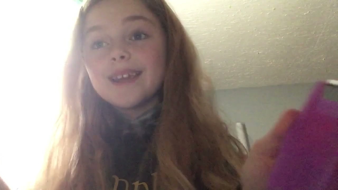 Shimmer Me Body Art Roll-On Glitter Tattoo by Cool Maker (Review/How to)