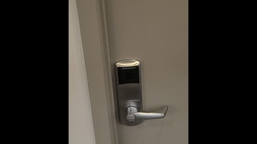 How to replace batteries, Program, set time on a  DORMAKABA hotel lock