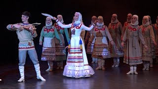 Чувашский государственный академический ансамбль песни и танца открыл свой сотый творческий сезон