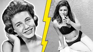 How Patty Dukes Undiagnosed Mental Illness Made Her Life Terrible?
Support The Channel Here: https://www.patreon.com/ageofvintage
Click „SHOW MORE”!
📍 Patty Duke, the Oscar-winning actress and popular star of her own stand-alone sitcom, died this morning in the hospital at her home in Coeur dAlene, Idaho. She was 69 years old.Child star Helen Keller wins Oscar for The Miracle Worker.
At the age of 18, Duke was able to free himself from the Rosses, only to discover that everything had been wasted. Meanwhile, Duke stepped into his first adult role while playing a drug racketeer in Dolls of the Dolls, adapting Jacqueline Susanns Hollywood show, but earned critical scorn from those who refused to accept him playing such a character.
Join The Age of Vintage Society! Click Here: https://bit.ly/31OkwcK
Main Channel: https://bit.ly/3kExgeE
New Videos: Every WEDNESDAY!
Facebook Group: https://bit.ly/3iCZFQF
Facebook Page: https://bit.ly/3kELrR9
SUPPORT Age of Vintage Channel! If you Like 👍🏻 our videos, don’t let anything hold you back from Sharing 🙌🏼 Them! We appreciate your personal opinion, don’t be afraid to Comment! 💻
Outro Music: https://www.youtube.com/watch?v=2FI1BrsYXxM How Patty Dukes Undiagnosed Mental Illness Made Her Life Terrible?