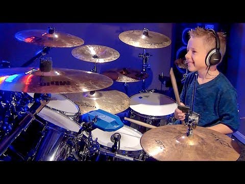 Steve Miller Band (6 Year Old Drummer) Take The Money And Run