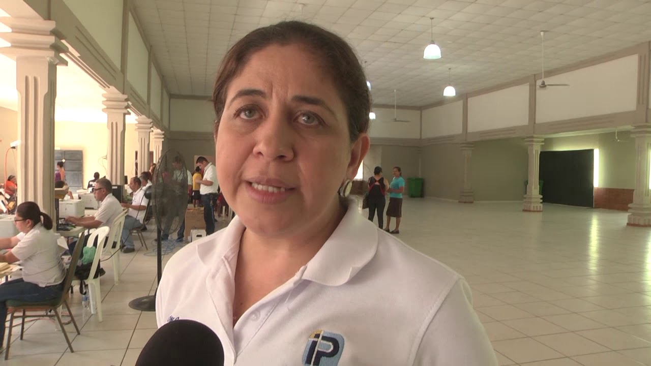 PROCESOS DE LEGALIZACIÓN DE TIERRAS SE DESARROLLA EN CHOLOMA - YouTube