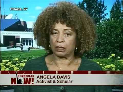 Angela Davis on the Prison Abolishment Movement an...