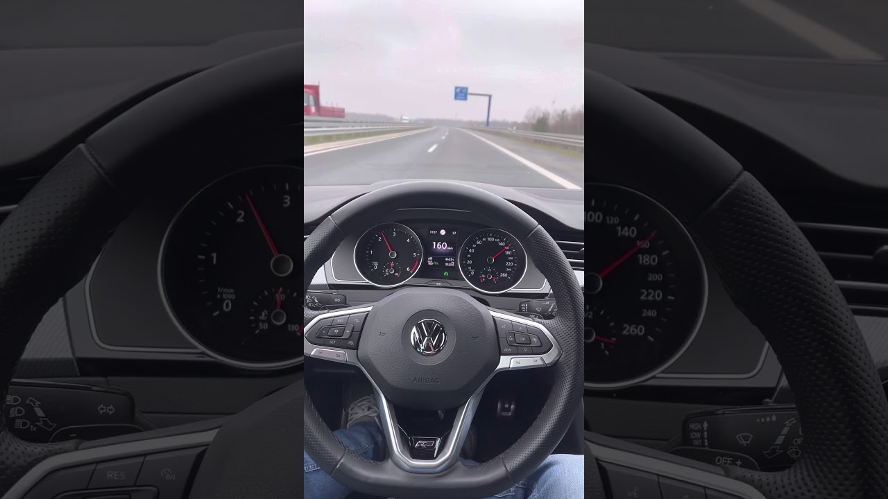 VW Passat Self driving on Autobahn 